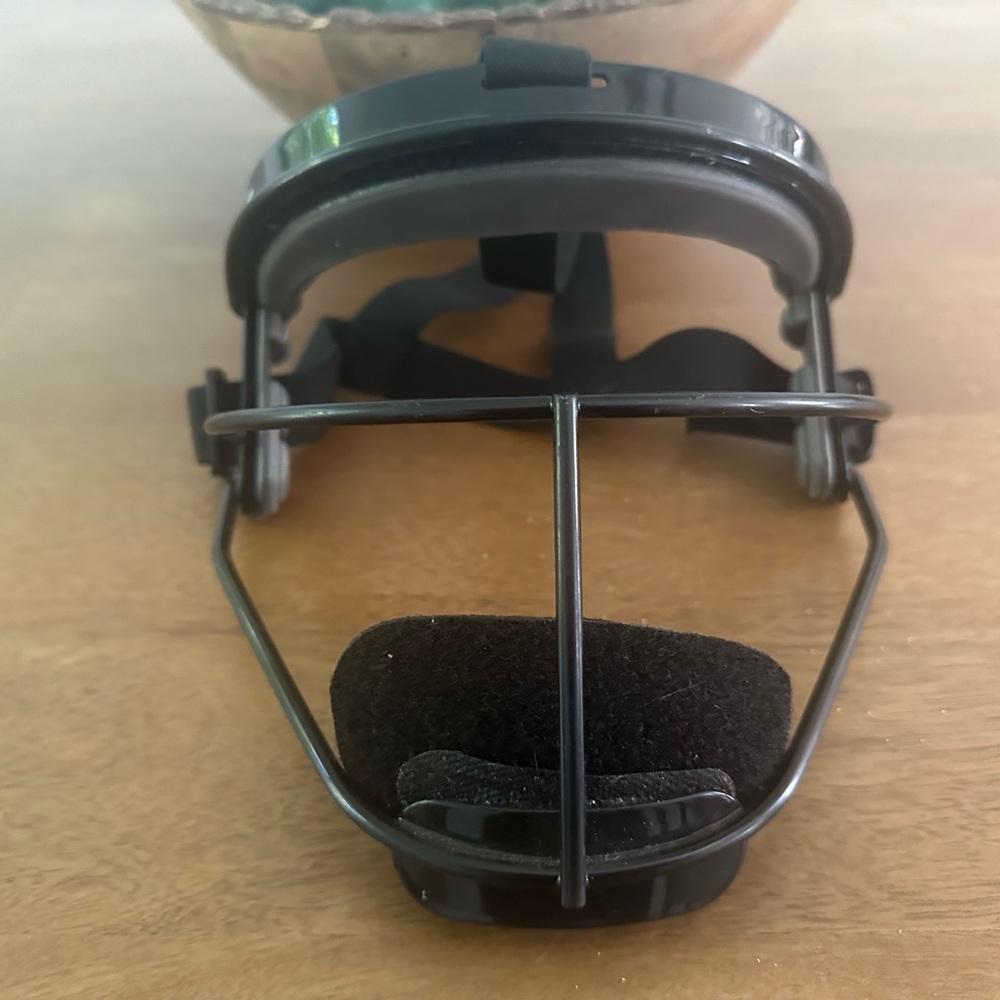 Adult fielding mask